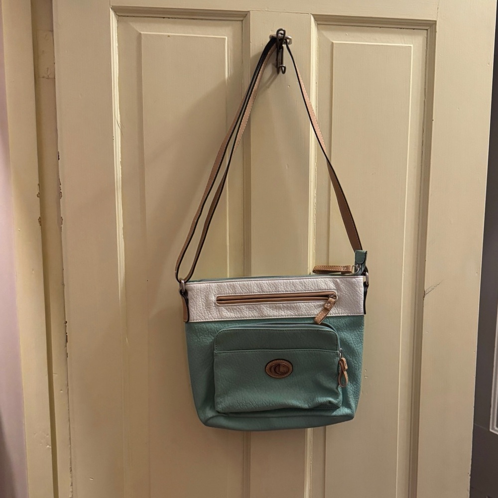 Carryland Crossbody Bag